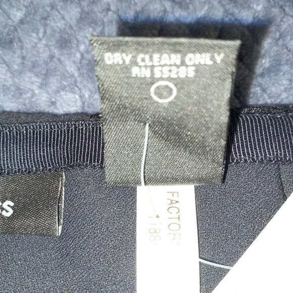 Express black silk and lace midi pencil skirt size 3/4 NWT - Picture 2 of 4